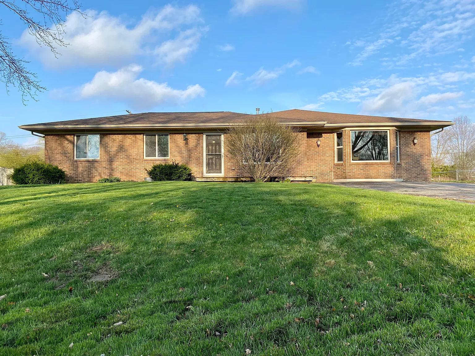 1050 Dolane Blvd photo 1