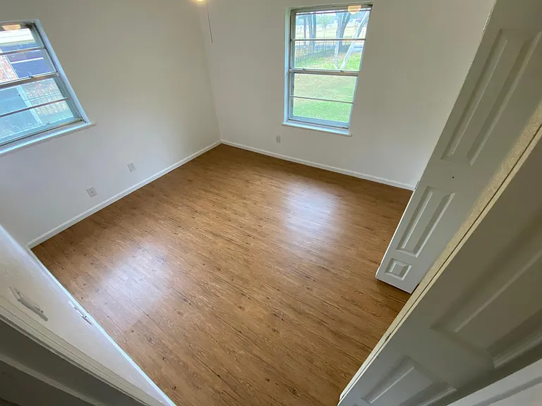 Brand new floors in both spare bedrooms with fresh paint! (Spare bedroom #1)