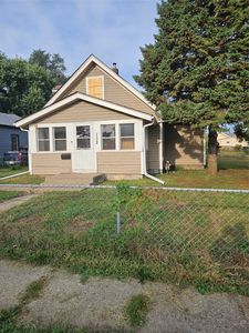 132 E 29th St, Des Moines, IA, 50317