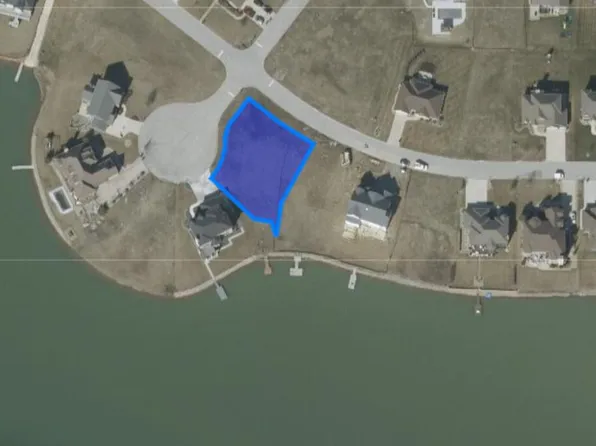 10315 Whitewater Ct, Winfield, IN 46307