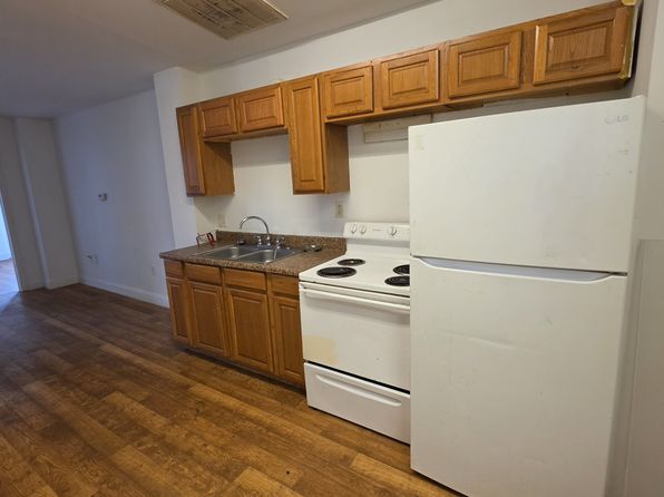 18 Catherine St #2H