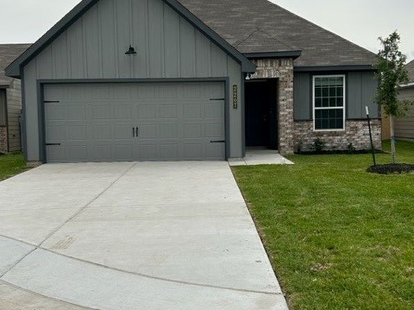 2207 John Ross Ct