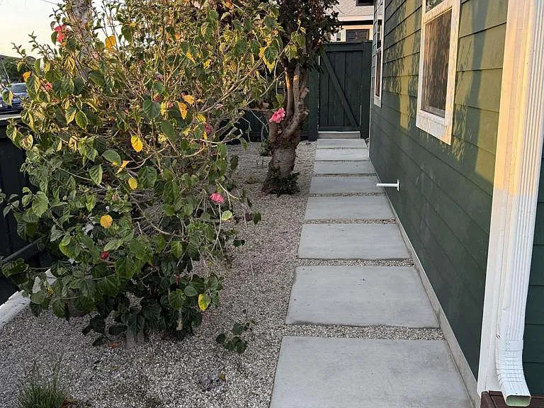 4005 Manzanita — Photo 17