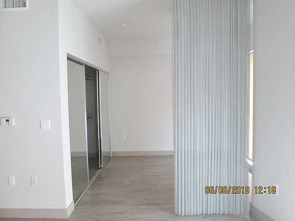 5th image of 3714 Kelton Ave