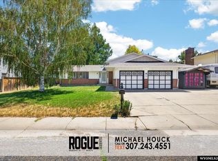 701 Shannon Dr, Casper, WY 82609