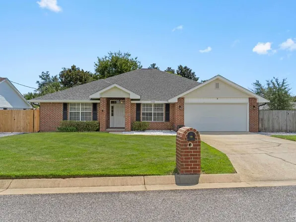 7595 Marthas Way, Navarre, FL 32566