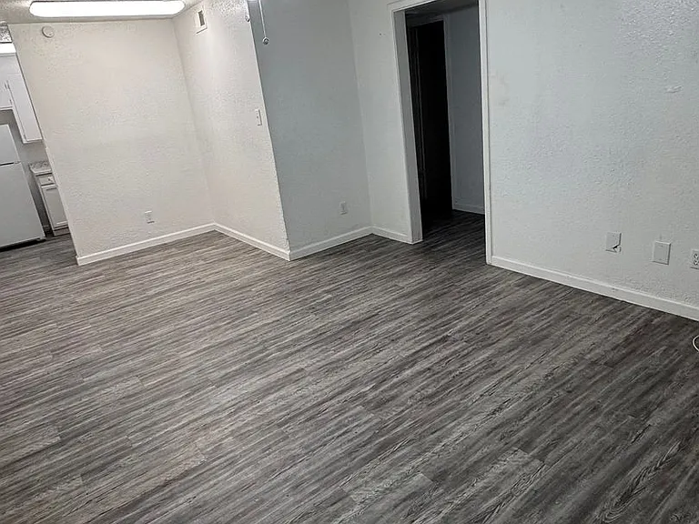 306 N Toledo Ave — Photo 83