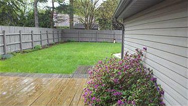 5th image of 1051 Meadowbrook Ave SE