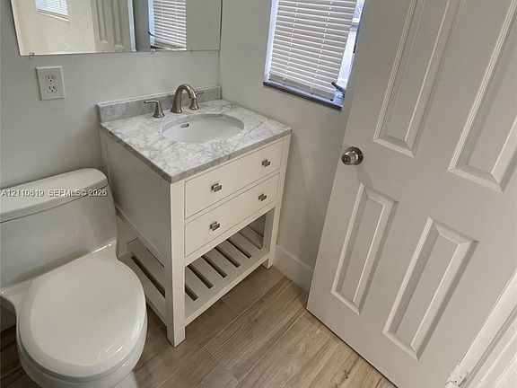 5th image of 310 NE 82nd St #8