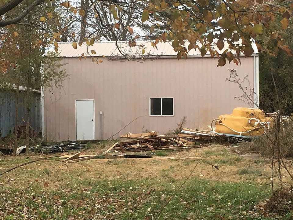 2nd image of 1202 St Joseph St