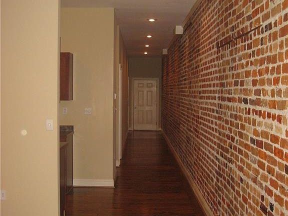 3rd image of 617 High St APT E