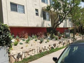 1st image of 1330 S Barrington Ave APT 3