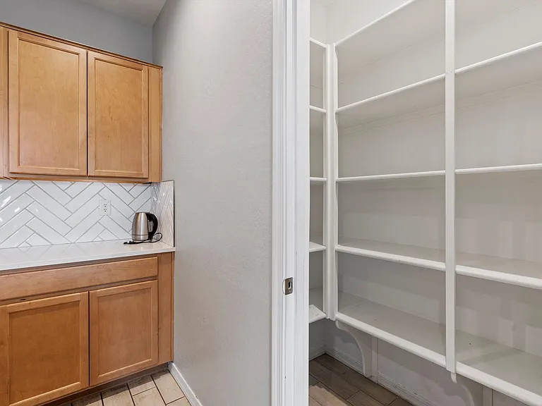 10904 W Harrison St — Photo 16