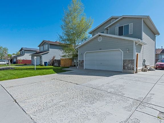 5th image of 3335 S Forsythia Dr