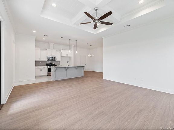 4th image of 113 Overhill Dr