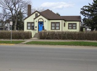 624 5th Ave NE, Devils Lake, ND 58301