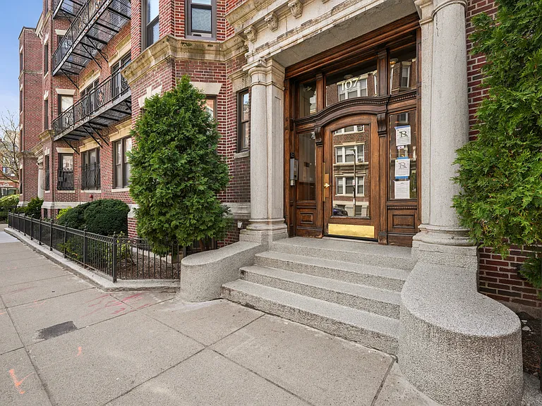 107 Jersey St #Penthouse 15 — Photo 30