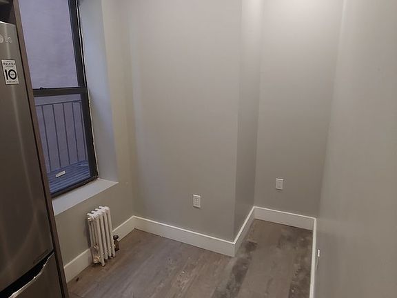4th image of 411 E 118th St #8A