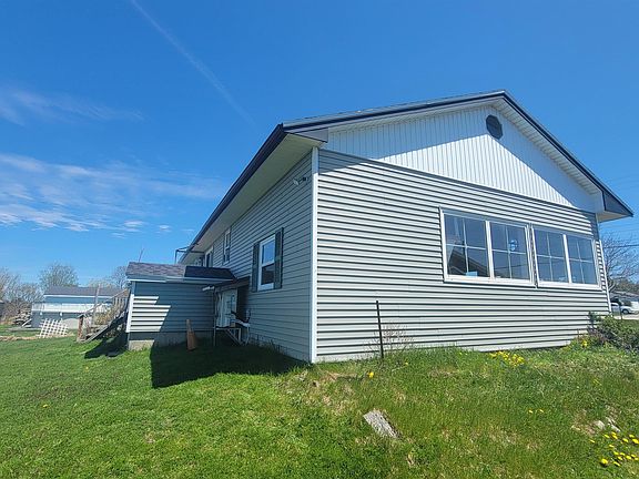 5th image of 12 Haley Rd
