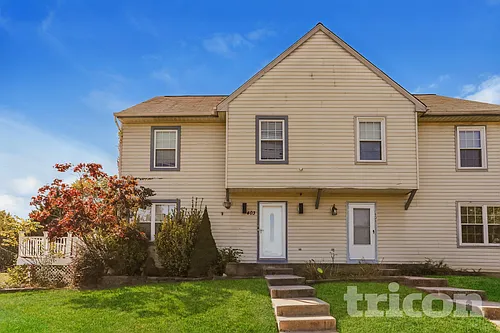 403 Darby Ln Photo 1