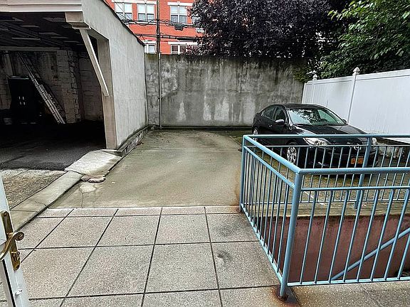 5th image of 25-41 37th St #1R