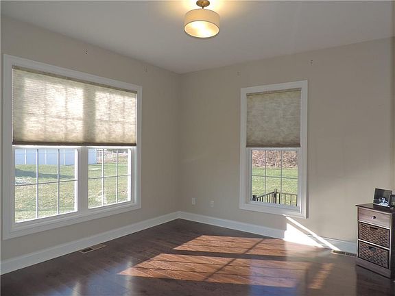 5th image of 11 Samanthas Way