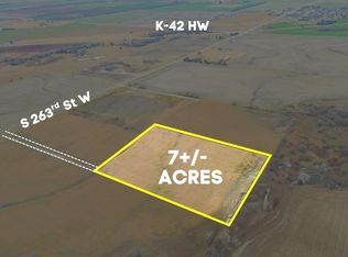 2 S Thompson Lake Ests, Viola, KS 67149