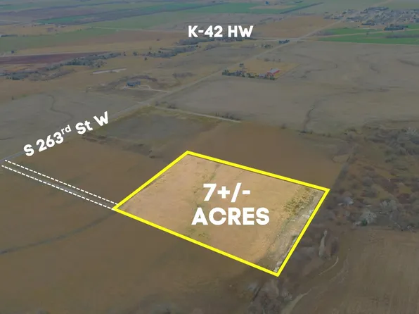 2 S Thompson Lake Ests, Viola, KS 67149