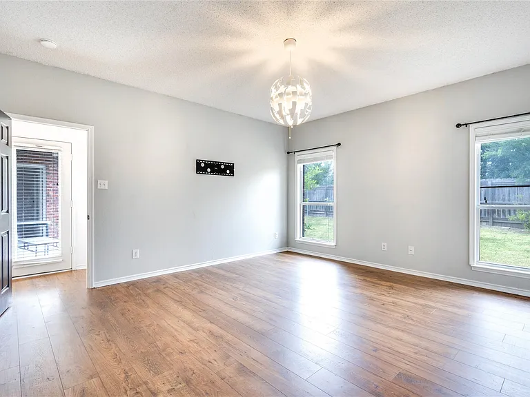 1613 Hightimber Ln — Photo 13
