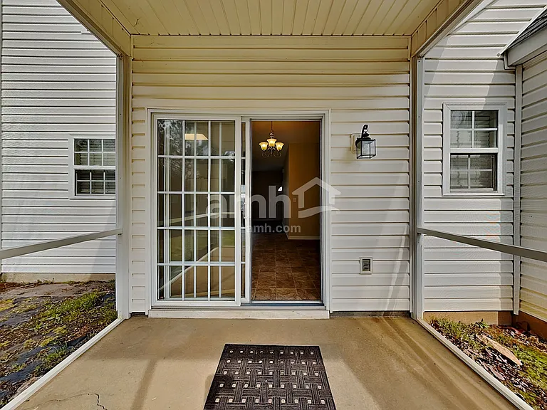 407 Windham Ct — Photo 5