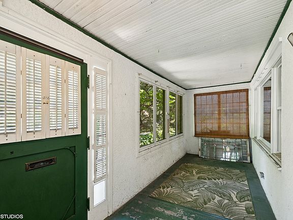 3rd image of 1833 W Farwell Ave