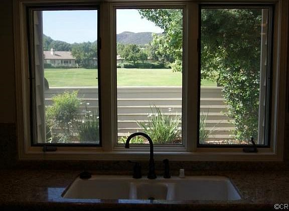 3rd image of 38191 Creekview Cir
