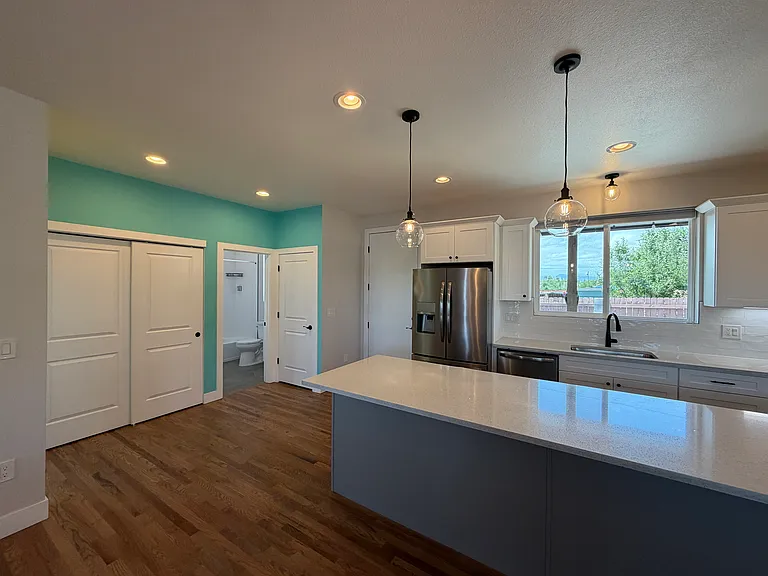 2527 W Wesley Ave — Photo 17