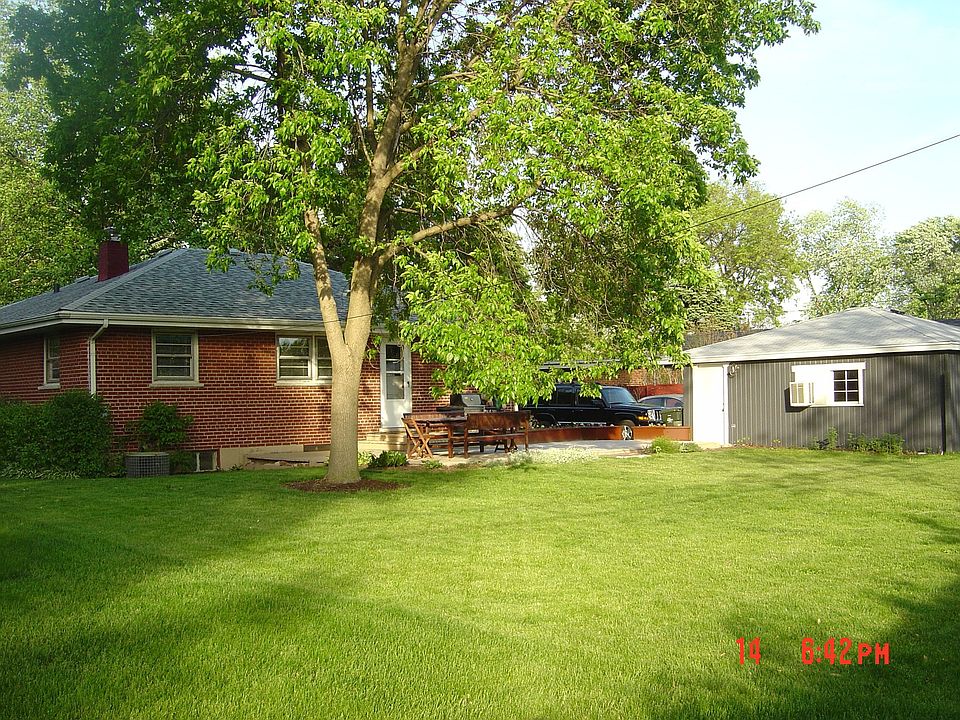 Large Backyard!