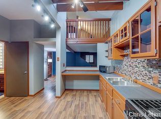 216 N Bridge St, Belding, MI 48809