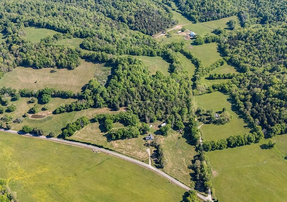 52nd image of 7480 Beech Hill Rd
