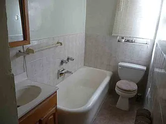 Sold by Felipe Pedraza, LREB