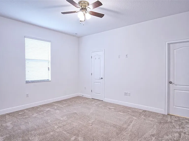 11619 Iris Spring Ct — Photo 10