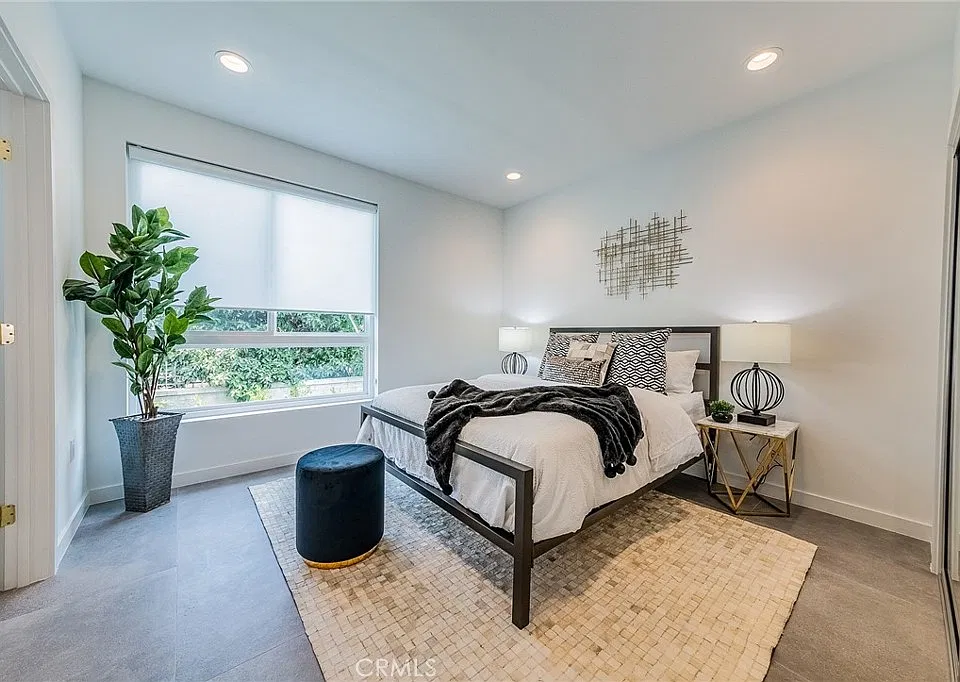 214 S Westmoreland Ave #3