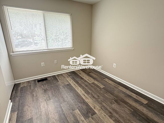 4th image of 7538 Woodbine Dr