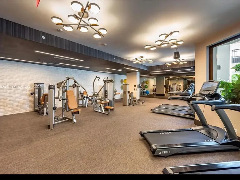 301 Altara Ave #827 — Photo 3