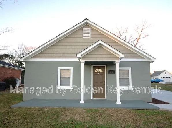 102 W Ham St, Pikeville, NC 27863