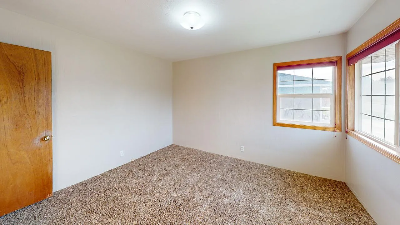 3 bed, 1428 sqft, $1,795 — Photo 2