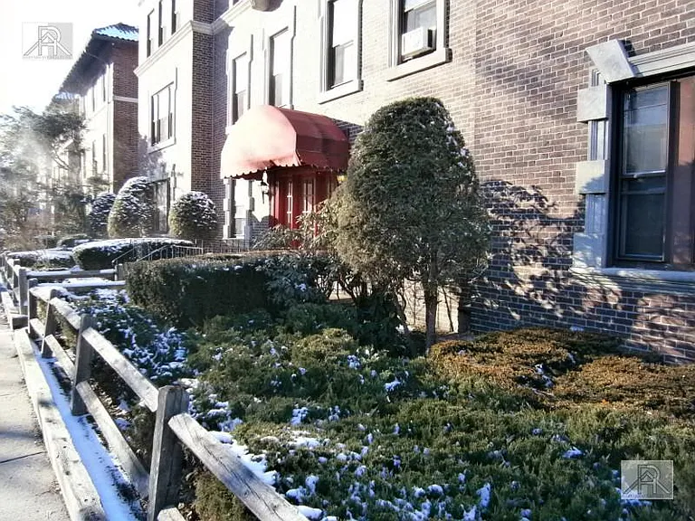 21 South St #B1 — Photo 13