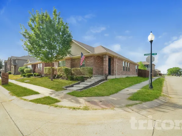 9104 Sundance Trl, Aubrey, TX 76227