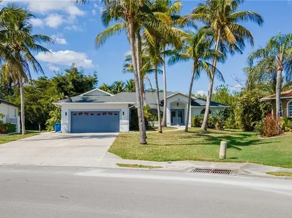 8898 Bracken Way, Fort Myers, FL 33908
