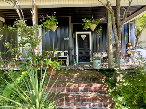 367 W Main St