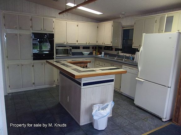 3rd image of 478 E Palmer Cir