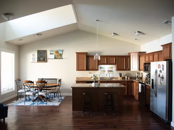 2630 Tobacco Cir, Manhattan, KS 66503