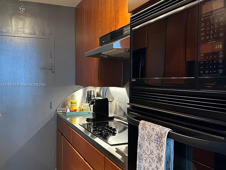 100 Lincoln Rd #608 — Photo 23